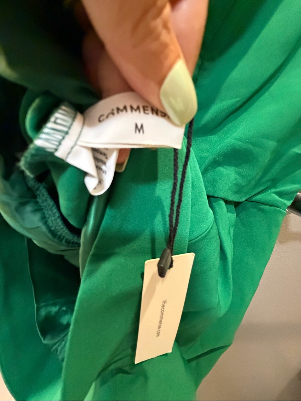 Commense Emerald Green Sleeveless Romper with Structured Shoulders - Picture 3 of 4